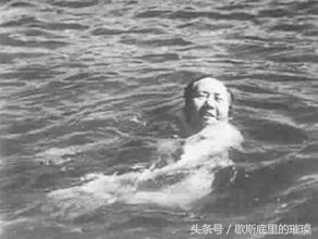 毛主席生前酷爱足球和乒乓球，几张照片纪念主席生日