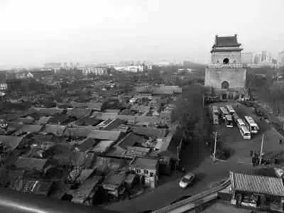 百感交集涌上心头,百感交集和感慨万千