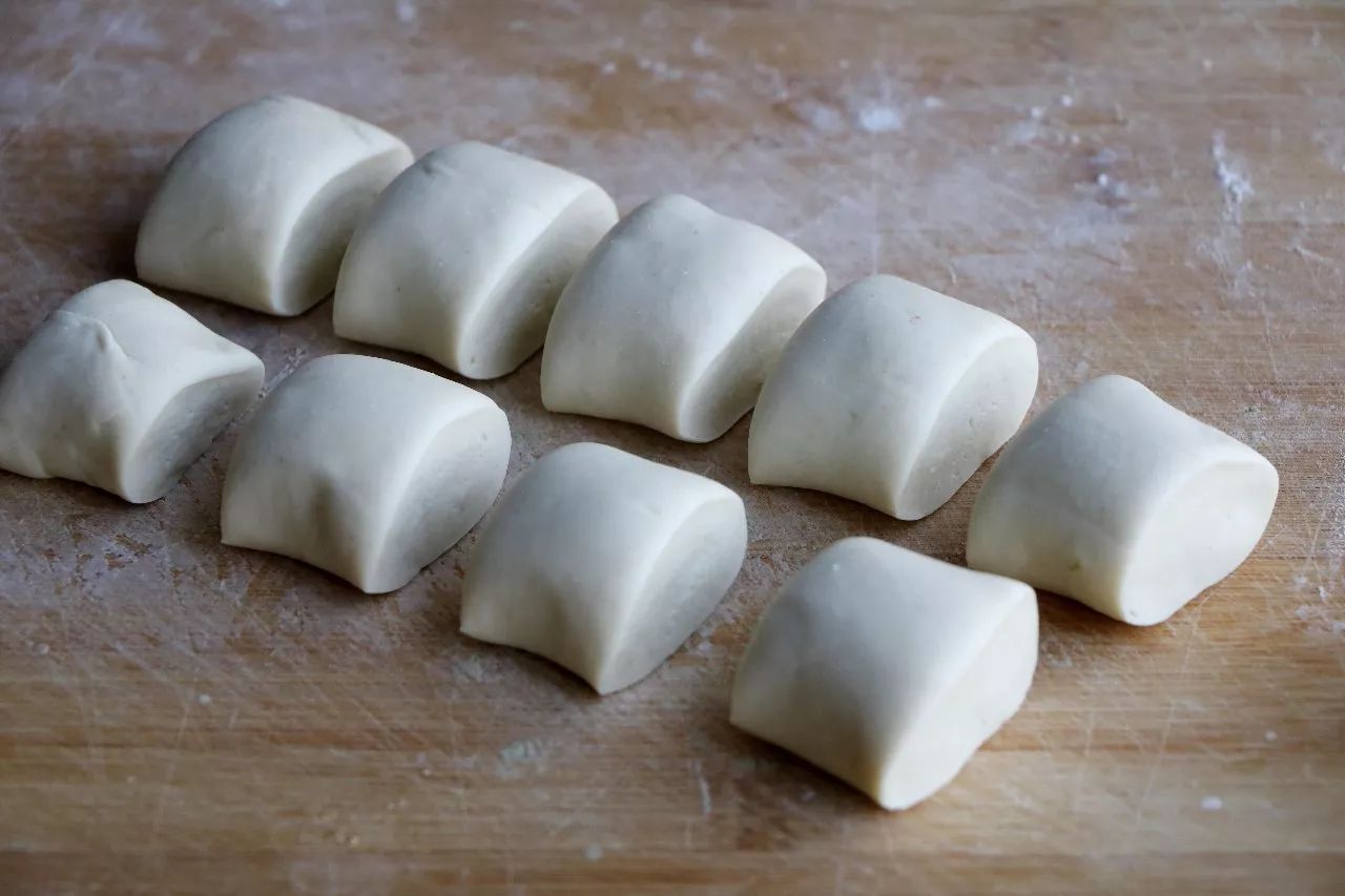 北方农村地道的老面包子学会这个技巧，再也不用吃酵母包子了！