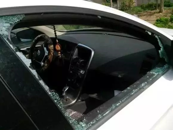 万科楼盘火爆抢房视频,万科誉开盘价