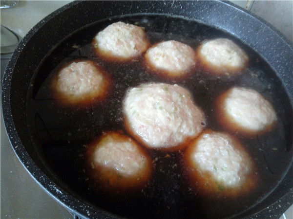 猪肉和莲藕丸子的做法,猪肉莲藕丸子的做法