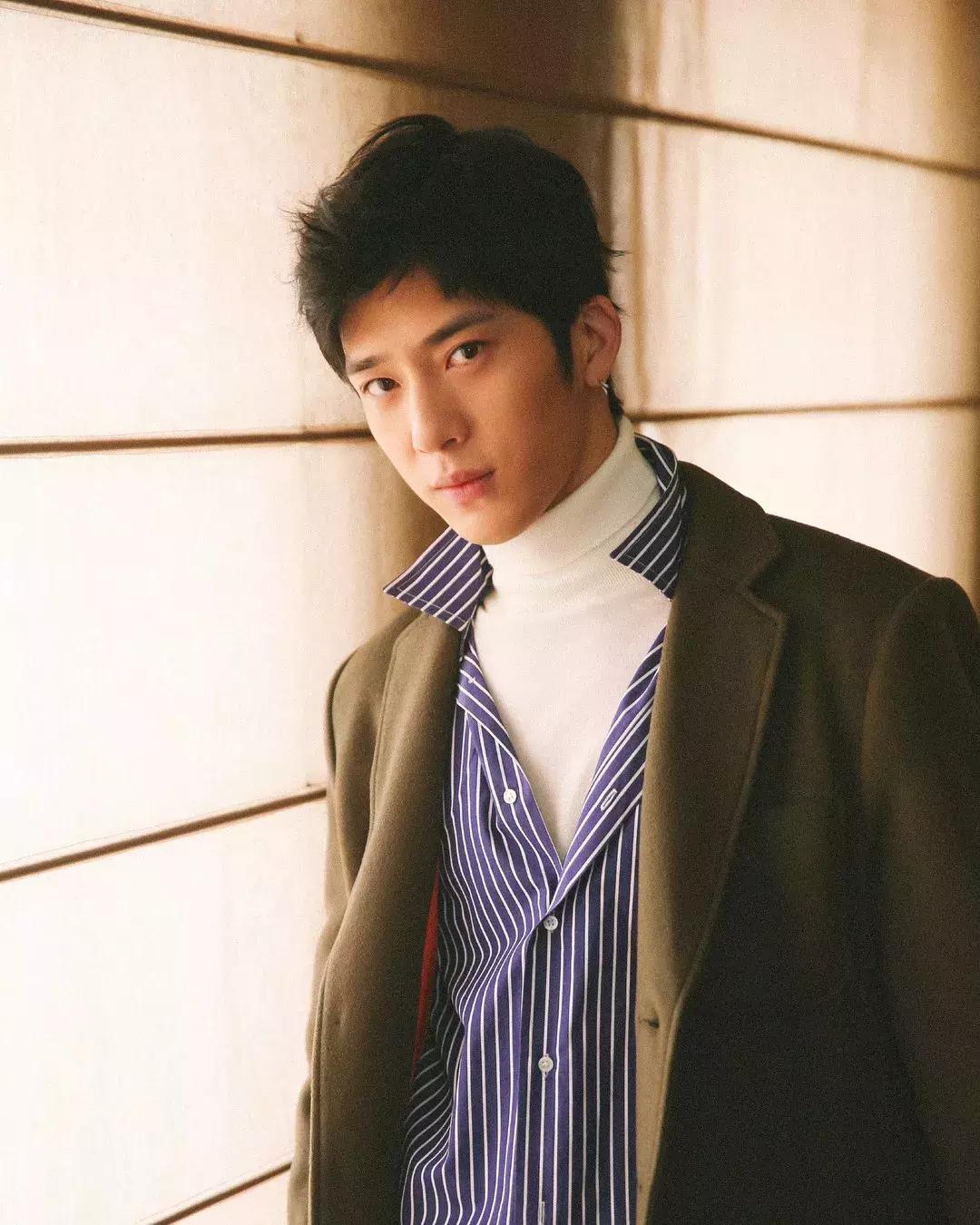 4种风格30套穿搭照着穿准没错男,学会这些穿搭技巧你也能秒变男神