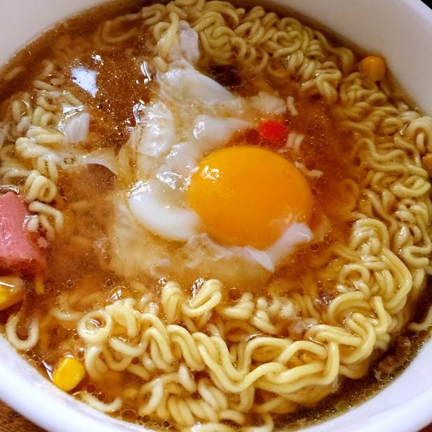 割腕轻生民警安慰,割腕轻生晕倒民警救援