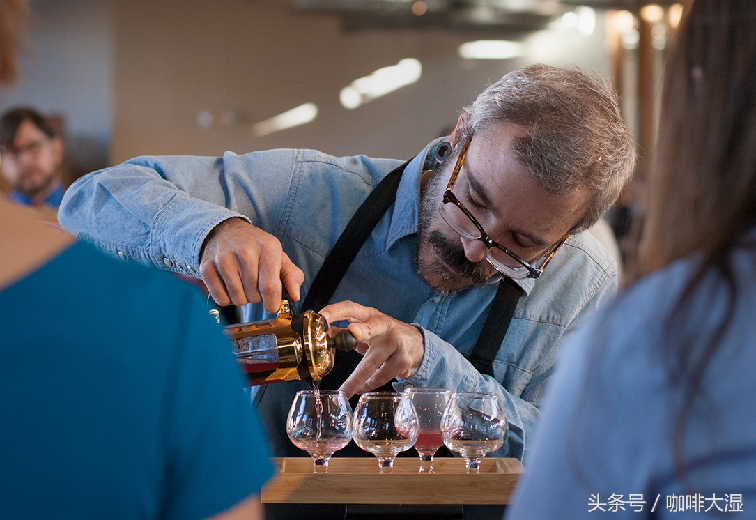 咖啡师行业前景怎么样,咖啡师转行前景
