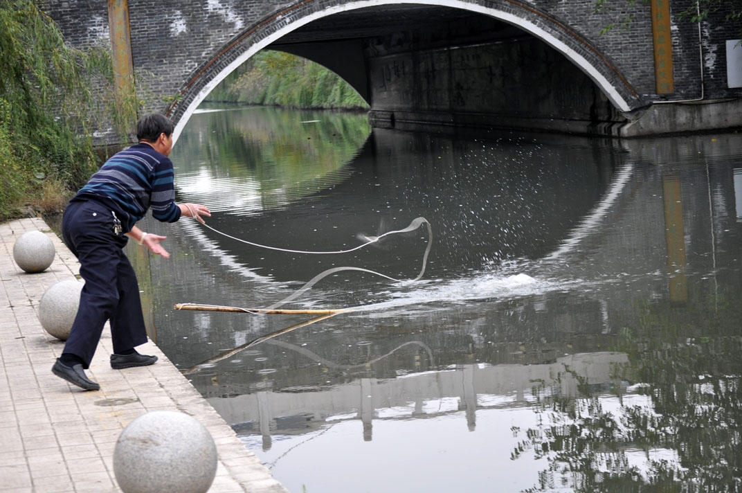 汛期到来时的捕鱼技巧,冬天捕鱼技巧大全