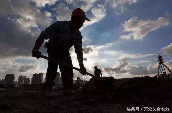 农民工在工地干活拿不到工资找谁,农民工工资要不到该找哪个部门要