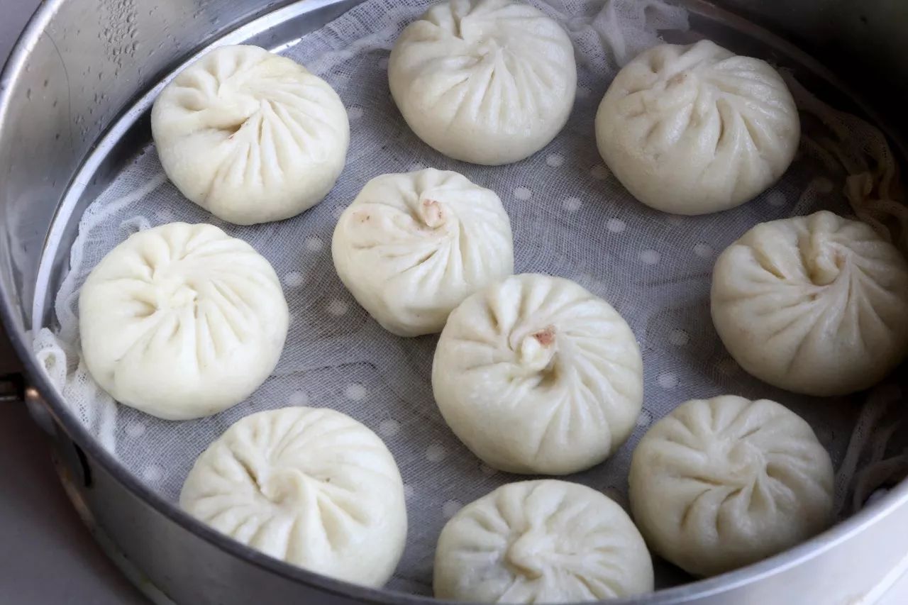 北方农村地道的老面包子学会这个技巧，再也不用吃酵母包子了！