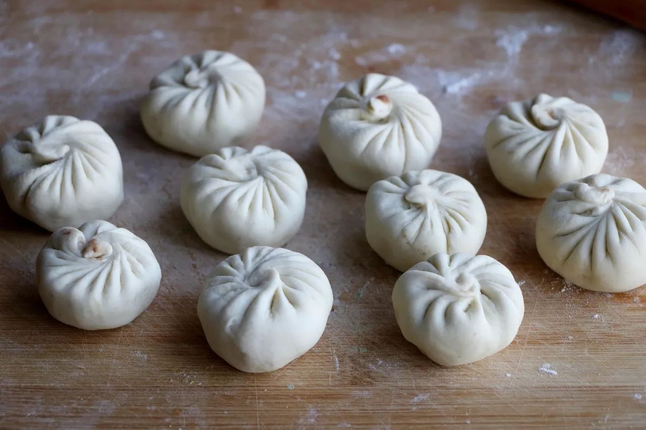 北方农村地道的老面包子学会这个技巧，再也不用吃酵母包子了！