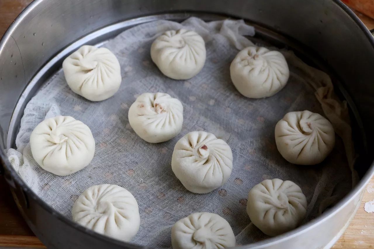 北方农村地道的老面包子学会这个技巧，再也不用吃酵母包子了！