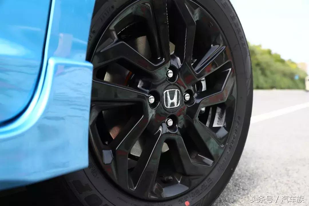 配置低性价比高的车,配置低的好车