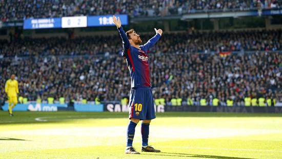 球场散步的梅西,球王梅西的巅峰时刻