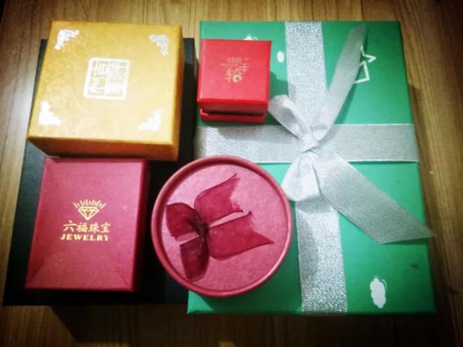 「奔现那些事儿」七年仙侣，大叔和萝莉的爱情