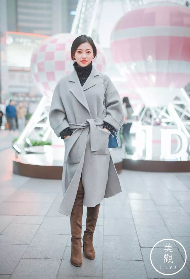 路人街拍表白,表白被拒绝还被说丑