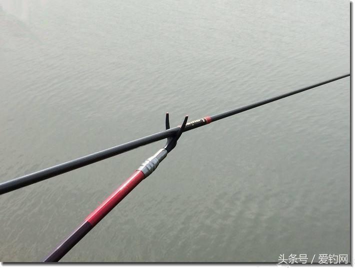 鱼竿竿稍入水,竿稍入水多少合适