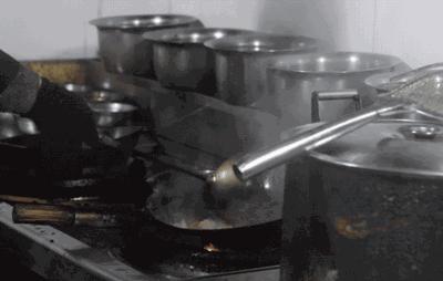 肉蟹煲最正宗的来自哪里,哪的肉蟹煲最好吃