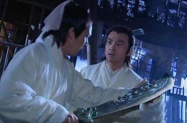 倚天剑屠龙刀武林秘籍,是倚天剑厉害还是屠龙刀厉害