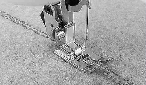 缝纫机的压脚介绍,缝纫机压脚的种类与用途