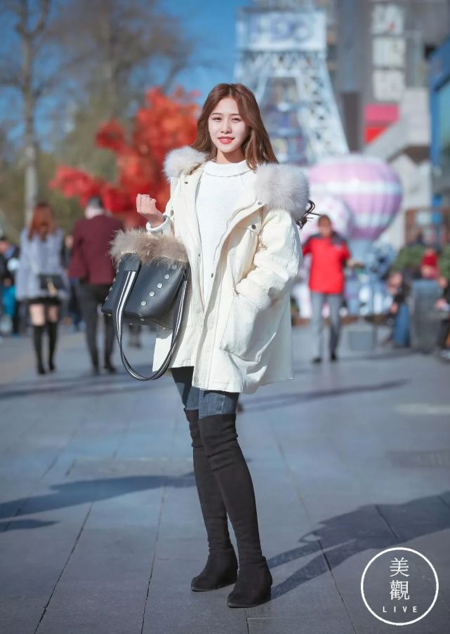 路人街拍表白,表白被拒绝还被说丑