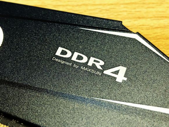 铭瑄开箱,铭瑄终结者3200内存