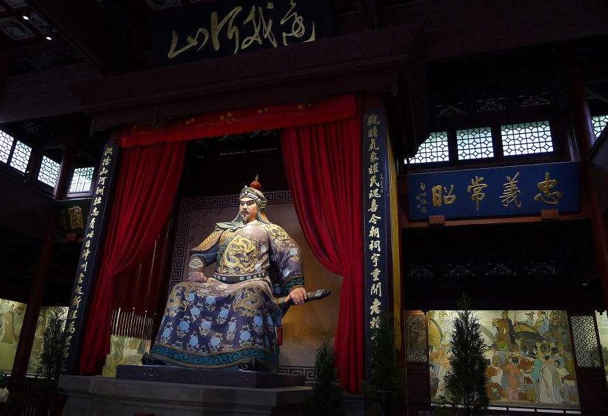 一介布衣，32岁封子爵加节度使，35岁封太尉衔公爵，与丞相同级