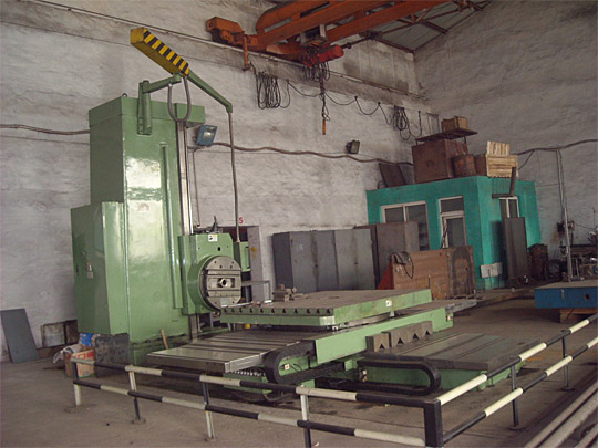 镗床是什么材料做的,镗床属于什么设备