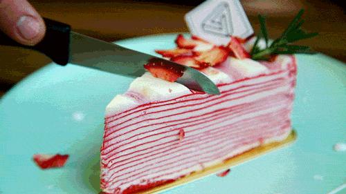 在甜品店里花样调酒？新街口这家网红店让你来了就不想走！