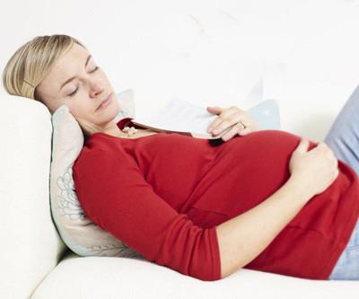 胎动时宝宝一直闲不下来,孕妈妈要读懂宝宝“闹脾气”的这七种胎动