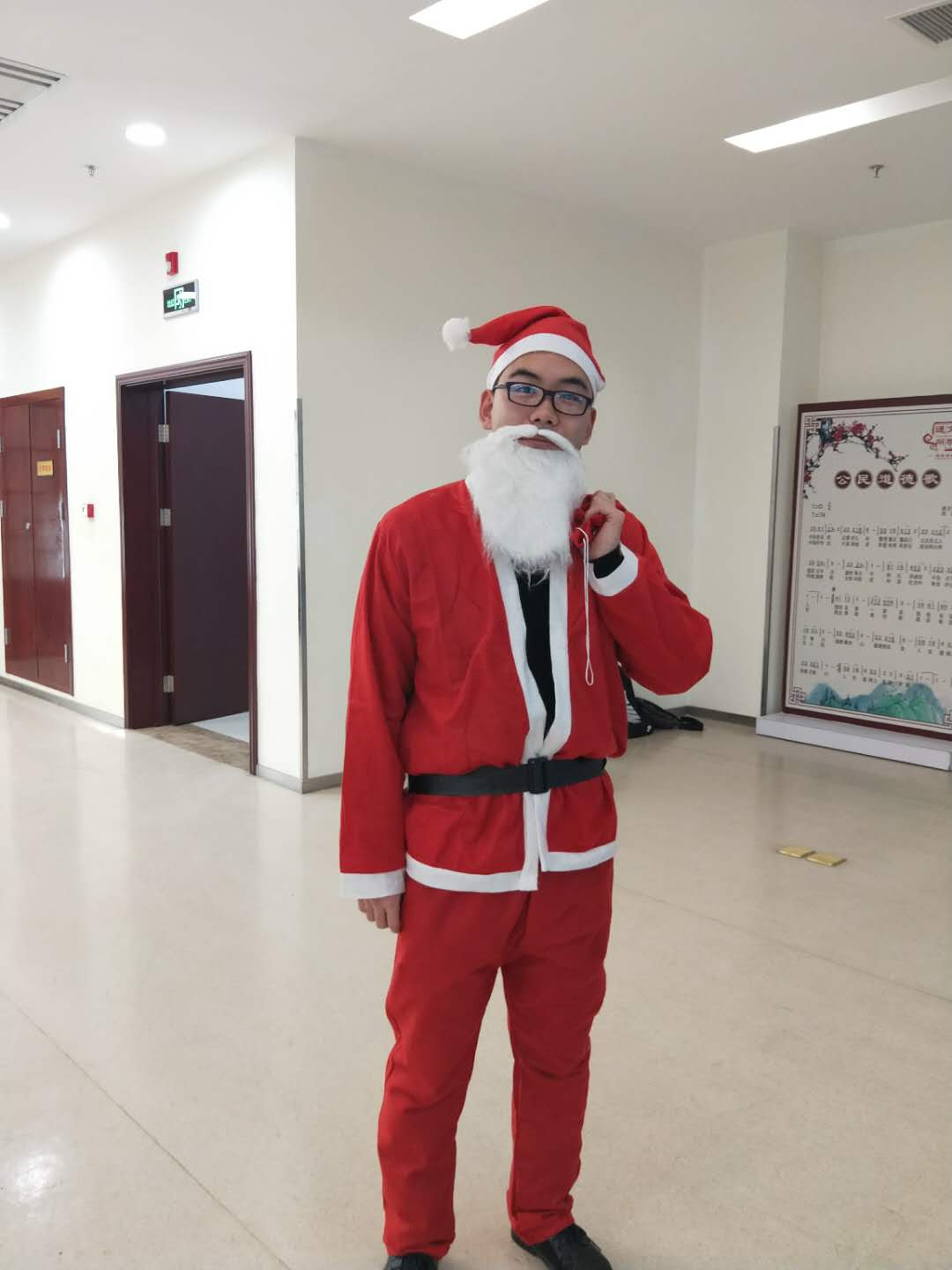 关爱自闭症儿童,关爱被遗弃孩子