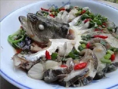 怎么做鱼最爱吃的东西还很简单,鱼的几种常见做法既营养又美味