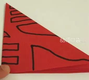 一把高颜值剪刀,怎么做好看的新年剪纸