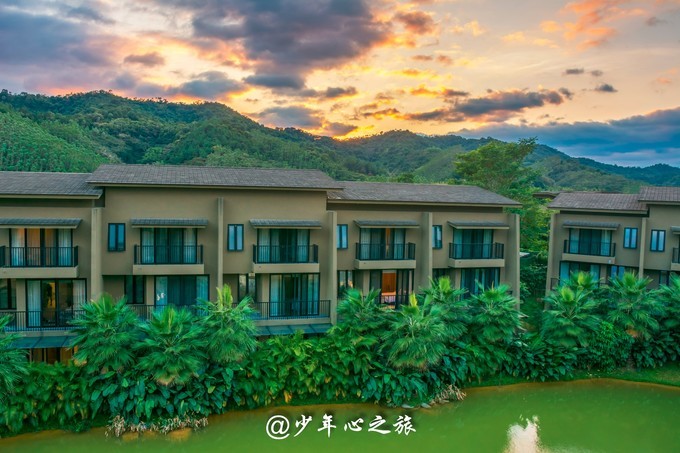 世界五大温泉胜地 (温泉旅游攻略全球六大最美温泉)