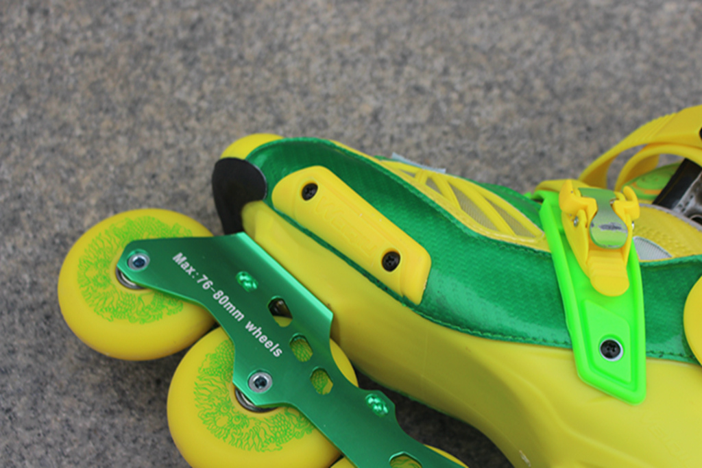 爱运动少年必备？纬球星动跃轮滑鞋：旋转腾挪，自在如风