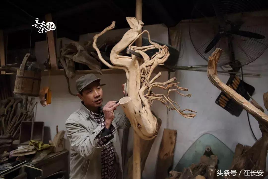 陕北男子遇车祸重伤白手起家做根雕月入3万