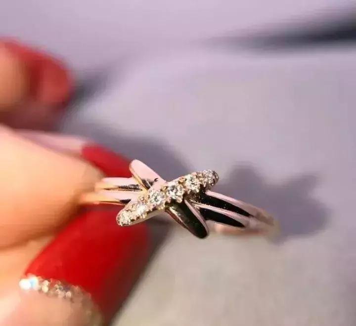 戴黄金和戴k金的女人的区别,金首饰好还是k金好