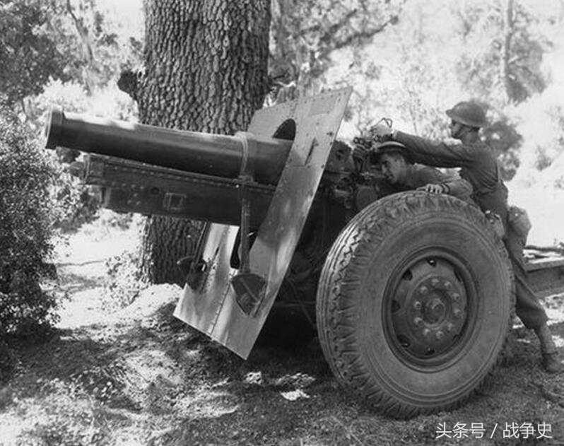 美军复仇日本第一战,美军105mm榴弹炮轰击日军
