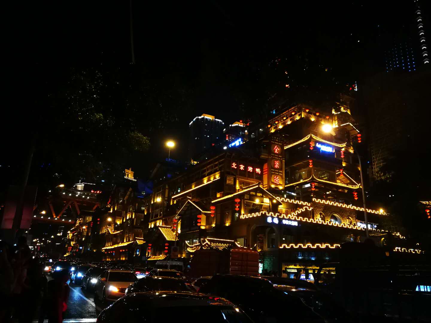 走在家门口的异乡人,走在路上的异乡人