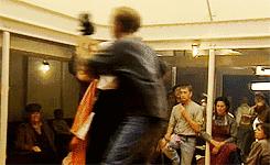 这根本不是摄影师,我觉得这可以跟奥运冠军比拼了!