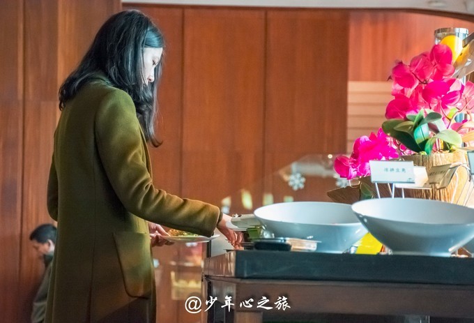 世界五大温泉胜地 (温泉旅游攻略全球六大最美温泉)