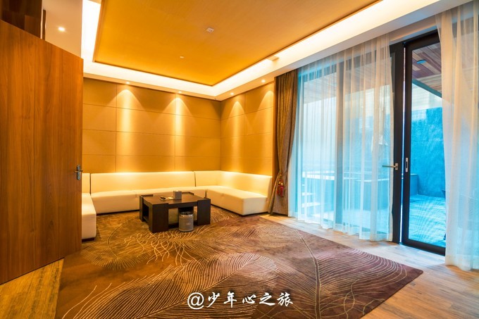 世界五大温泉胜地 (温泉旅游攻略全球六大最美温泉)