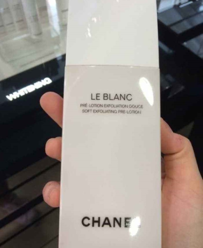 去角质可以改善皮肤暗沉吗,和暗黄肌肤说再见