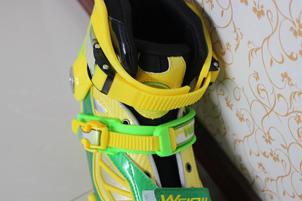 爱运动少年必备？纬球星动跃轮滑鞋：旋转腾挪，自在如风