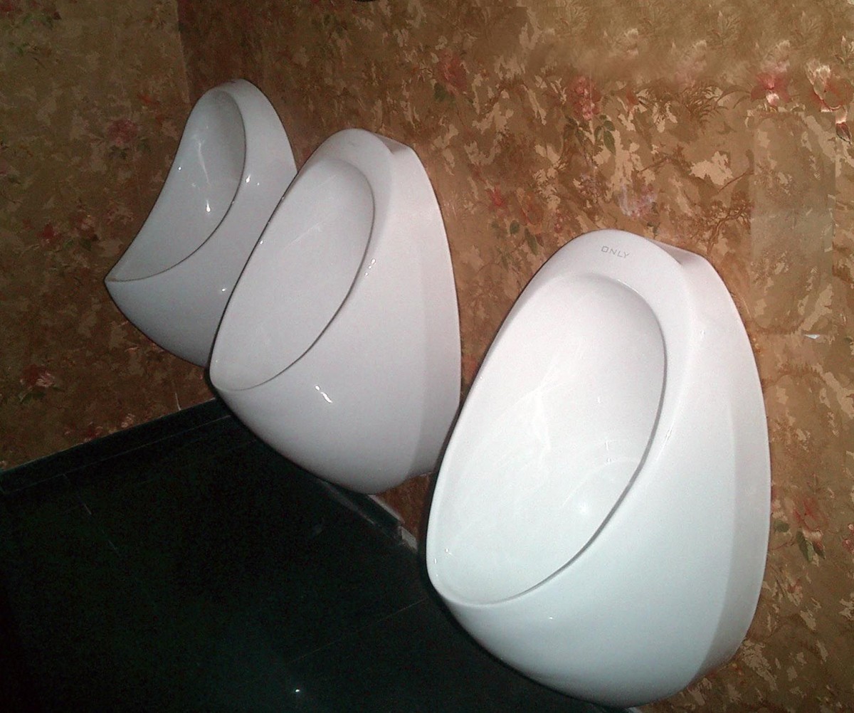 小便器与小便器安装间距多少合适,小便器的高度是多少