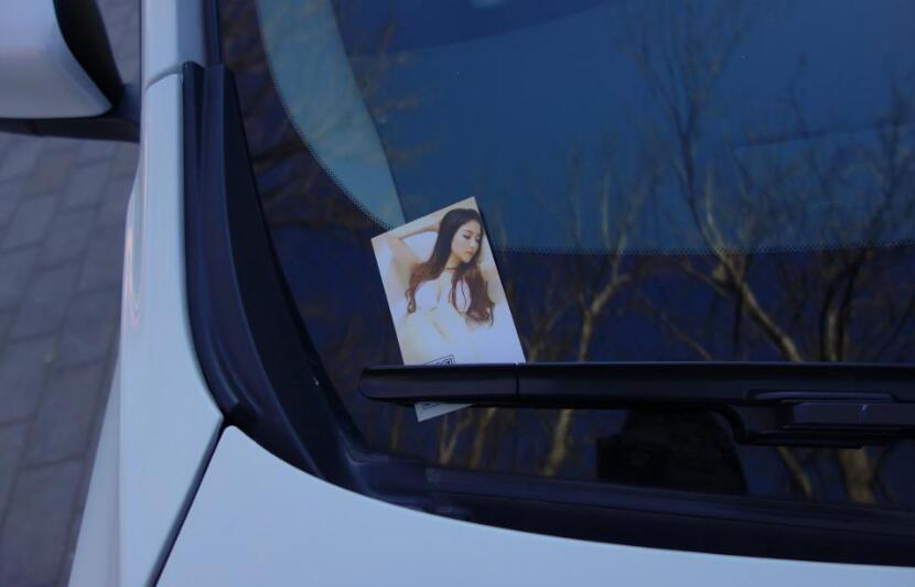 圣诞节热恋生活日记，开着轩逸陪女朋友搜集北京的圣诞树