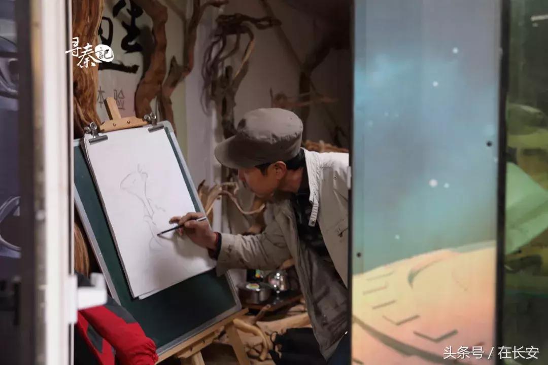 陕北男子遇车祸重伤白手起家做根雕月入3万