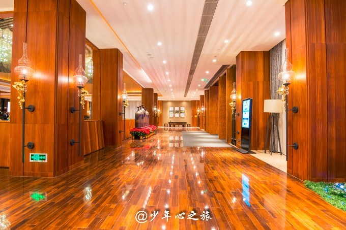 世界五大温泉胜地 (温泉旅游攻略全球六大最美温泉)