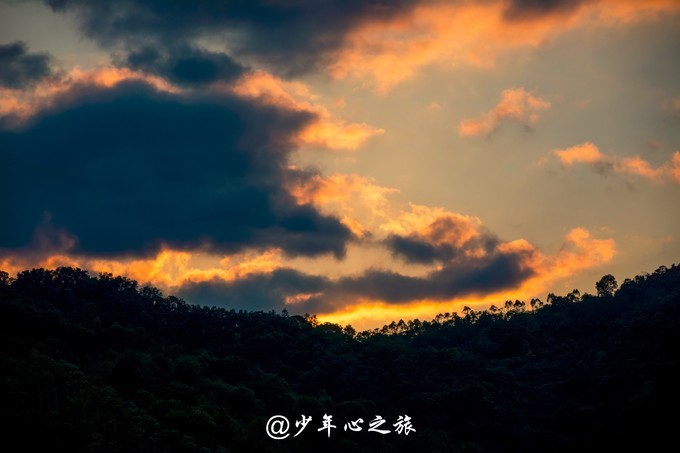 世界五大温泉胜地 (温泉旅游攻略全球六大最美温泉)