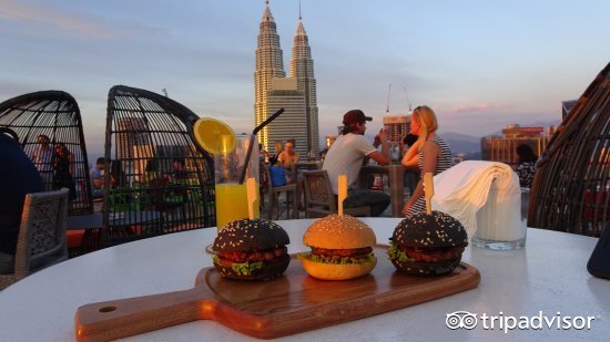 老少咸宜的吉隆坡夜生活指南，马来西亚的十里洋场究竟什么样？