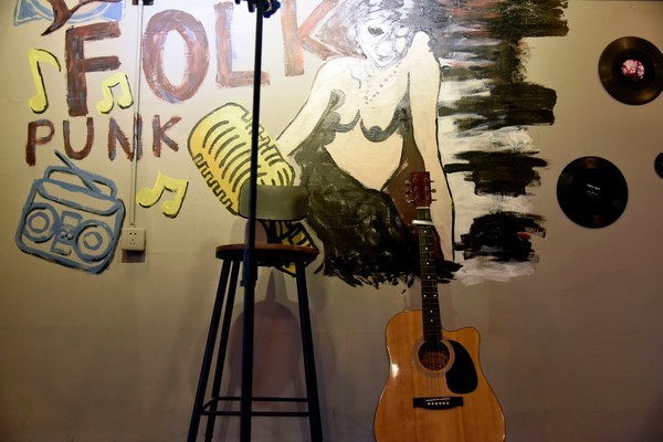 到成都的街头走一走女生完整版,到成都街头走一走