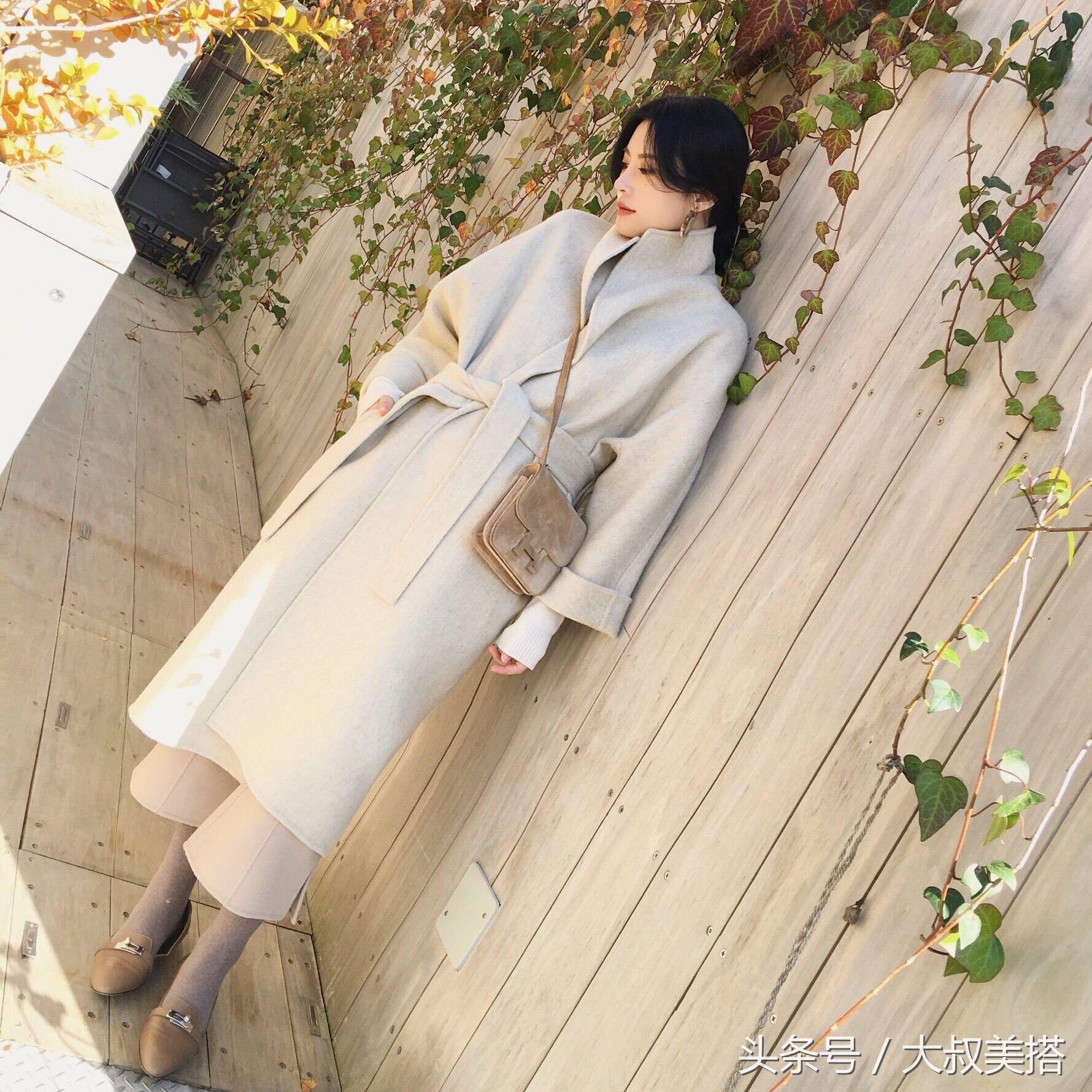 怎么系羊绒大衣腰带更显得随意,新奇妙招库大衣腰带的各种系法