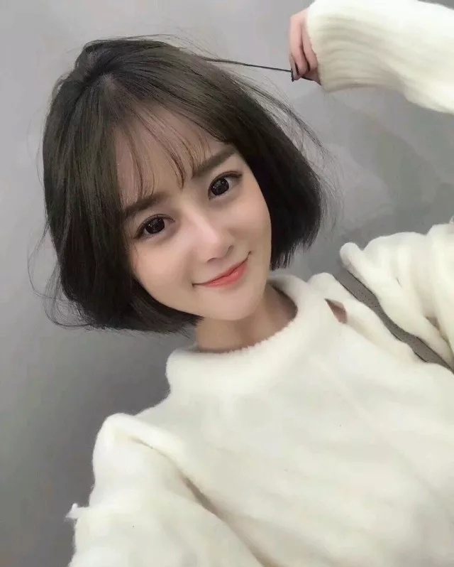 如何剪一款美感十足的波波头发型,剪个简单的波波头简约大气又时尚